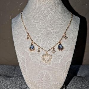 Elegant Gold and Blue Necklace